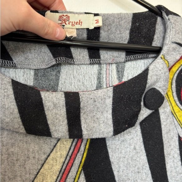 š4/30$š Aryeh White and Gray Graphic Tunic Dress 3/4 Sleeveš©¶ - Picture 2 of 4